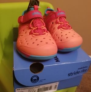 Stride rite water shoes